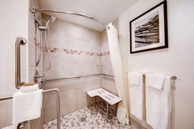 DoubleTree by Hilton Hotel & Suites Jersey City