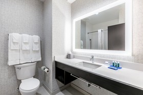 Holiday Inn Express & Suites Jersey City North - Hoboken