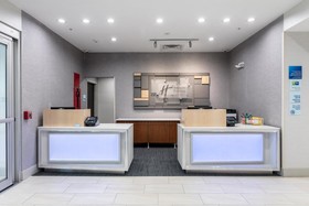 Holiday Inn Express & Suites Jersey City North - Hoboken