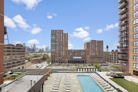 Pelicanstay Near Holland Tunnel