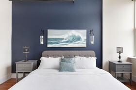 Pelicanstay Near Holland Tunnel
