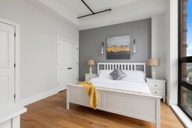 Pelicanstay Near Holland Tunnel