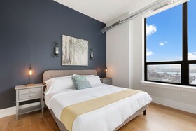 Pelicanstay Near Holland Tunnel