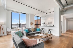 Pelicanstay Near Holland Tunnel