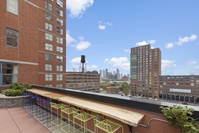 Pelicanstay Near Holland Tunnel
