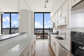 Pelicanstay Near Holland Tunnel