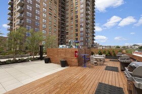 Pelicanstay Near Holland Tunnel