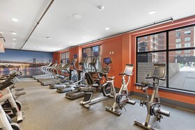 Pelicanstay Near Holland Tunnel