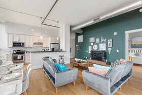Pelicanstay Near Holland Tunnel