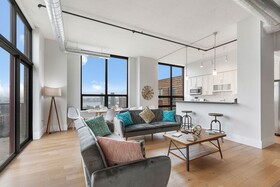 Pelicanstay Near Holland Tunnel