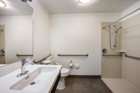 Sonesta Simply Suites Jersey City