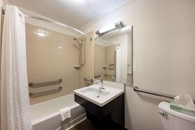 Sonesta Simply Suites Jersey City