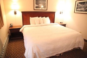 The Holland Hotel