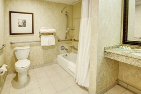 Hilton Garden Inn Lakewood