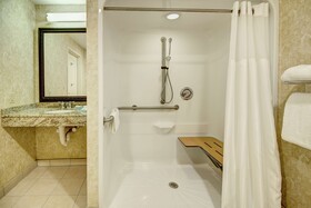 Hilton Garden Inn Lakewood