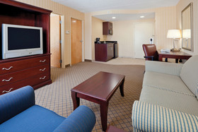 Holiday Inn Express Hotel & Suites West Long Branch