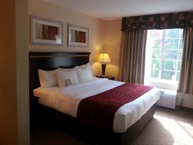 Comfort Suites
