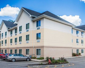 Comfort Suites