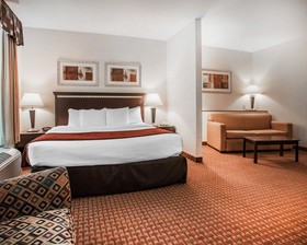Comfort Suites