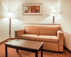 Comfort Suites