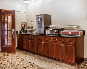 Comfort Suites