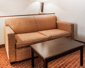 Comfort Suites