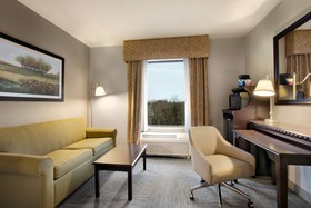 Hampton Inn & Suites Mahwah