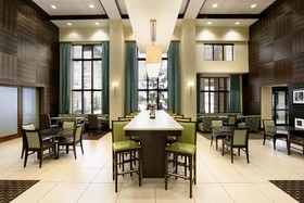 Hampton Inn & Suites Mahwah