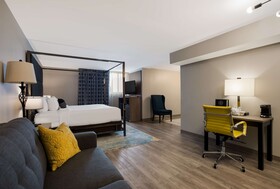 The Hub Middletown: A Best Western Signature Hotel
