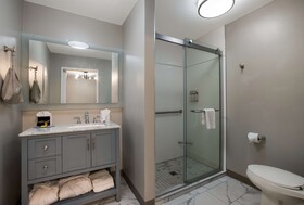 The Hub Middletown: A Best Western Signature Hotel