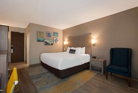 The Hub Middletown: A Best Western Signature Hotel