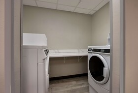 The Hub Middletown: A Best Western Signature Hotel
