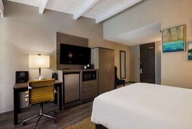 The Hub Middletown: A Best Western Signature Hotel