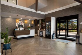 The Hub Middletown: A Best Western Signature Hotel