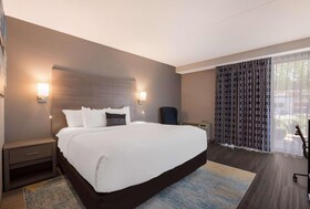 The Hub Middletown: A Best Western Signature Hotel