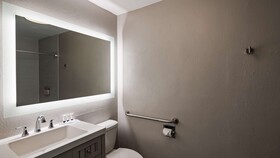 The Hub Middletown: A Best Western Signature Hotel