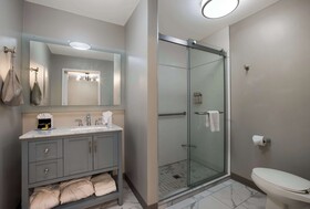 The Hub Middletown: A Best Western Signature Hotel