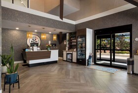 The Hub Middletown: A Best Western Signature Hotel