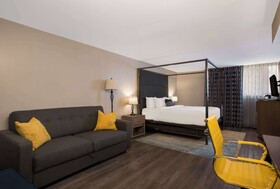 The Hub Middletown: A Best Western Signature Hotel