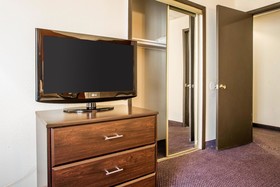 Quality Inn & Suites Millville Vineland
