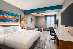 La Quinta Inn & Suites By Wyndham Mount Laurel Moorestown