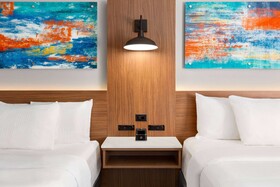La Quinta Inn & Suites By Wyndham Mount Laurel Moorestown