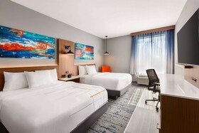 La Quinta Inn & Suites By Wyndham Mount Laurel Moorestown