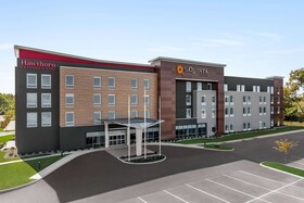 La Quinta Inn & Suites By Wyndham Mount Laurel Moorestown