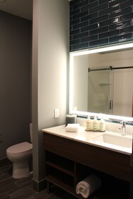 La Quinta Inn & Suites By Wyndham Mount Laurel Moorestown