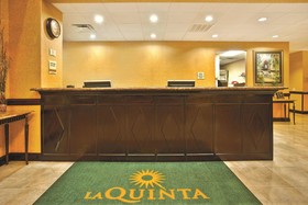 La Quinta Inn & Suites by Wyndham Mt. Laurel - Philadelphia