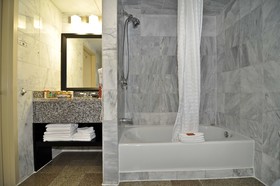 Best Western Plus Newark Airport West