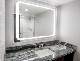 DoubleTree by Hilton Newark Penn Station