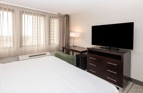 DoubleTree by Hilton Newark Penn Station