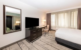 DoubleTree by Hilton Newark Penn Station